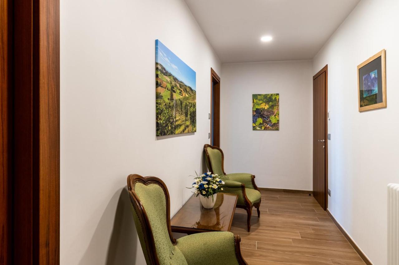 Agriturismo Tenuta La Meridiana Montegrosso dʼAsti Zewnętrze zdjęcie